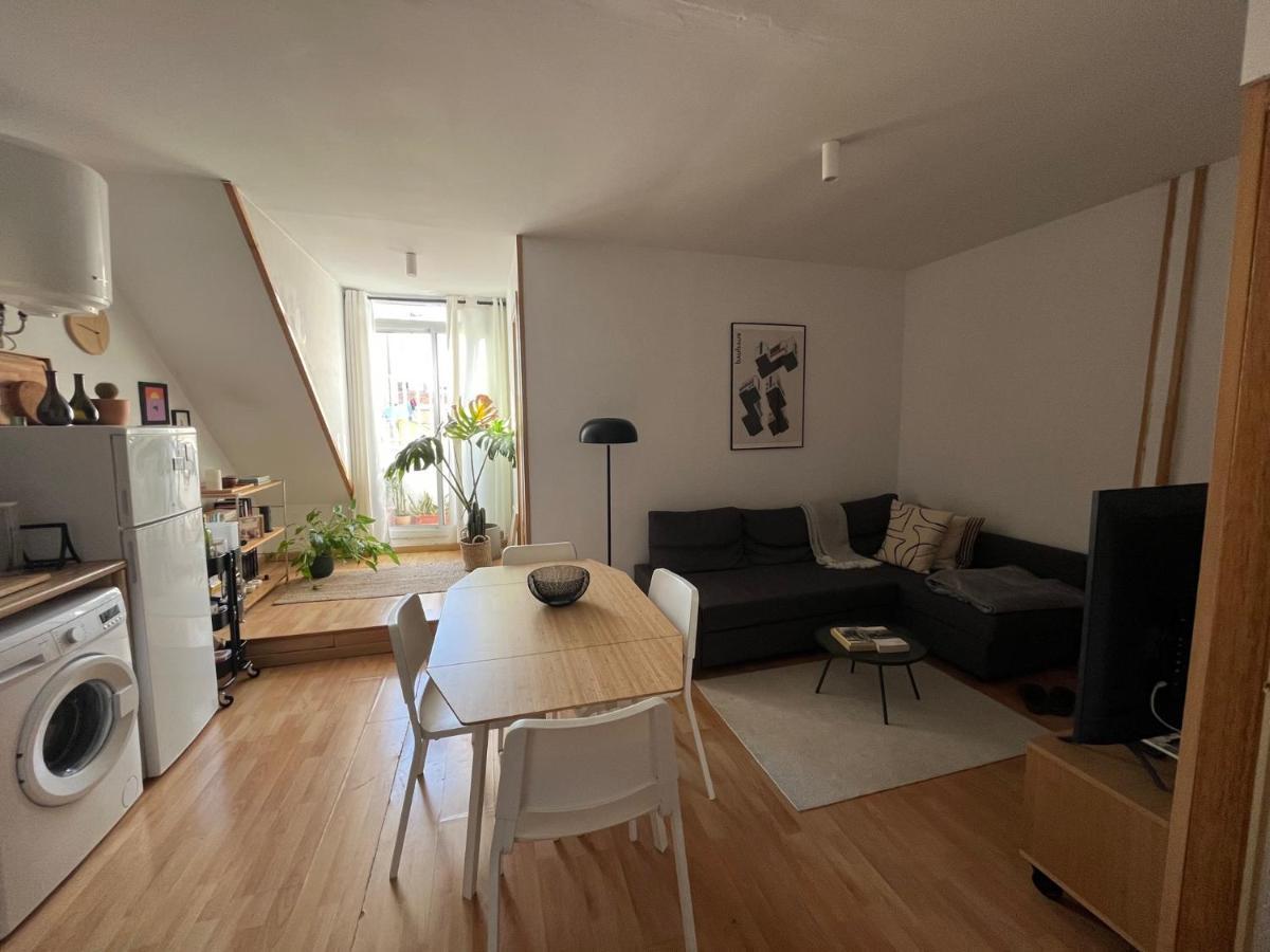 Apartamento R Apartment Barcelona Bagian luar foto